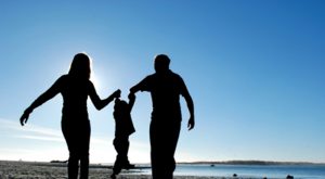 Read more about the article Pengakuan Anak Berdasarkan Akta Notaris Dikaitkan dengan UU Aminduk